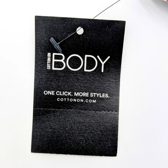 Tropical Leopard Yoga Crop Top – Workout Activewear | NWT Size Large - Picture 7 of 13